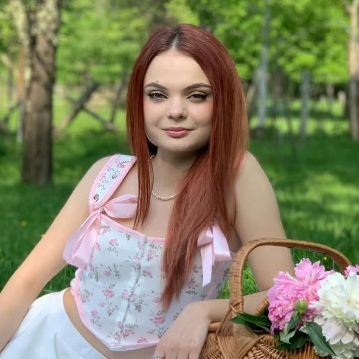 Karla Pușcaș, tânăra din Timișoara amenințată cu moartea de propriul tată, trăiește clipe de coșmar. Mama fetei s-a împăcat cu bărbatul