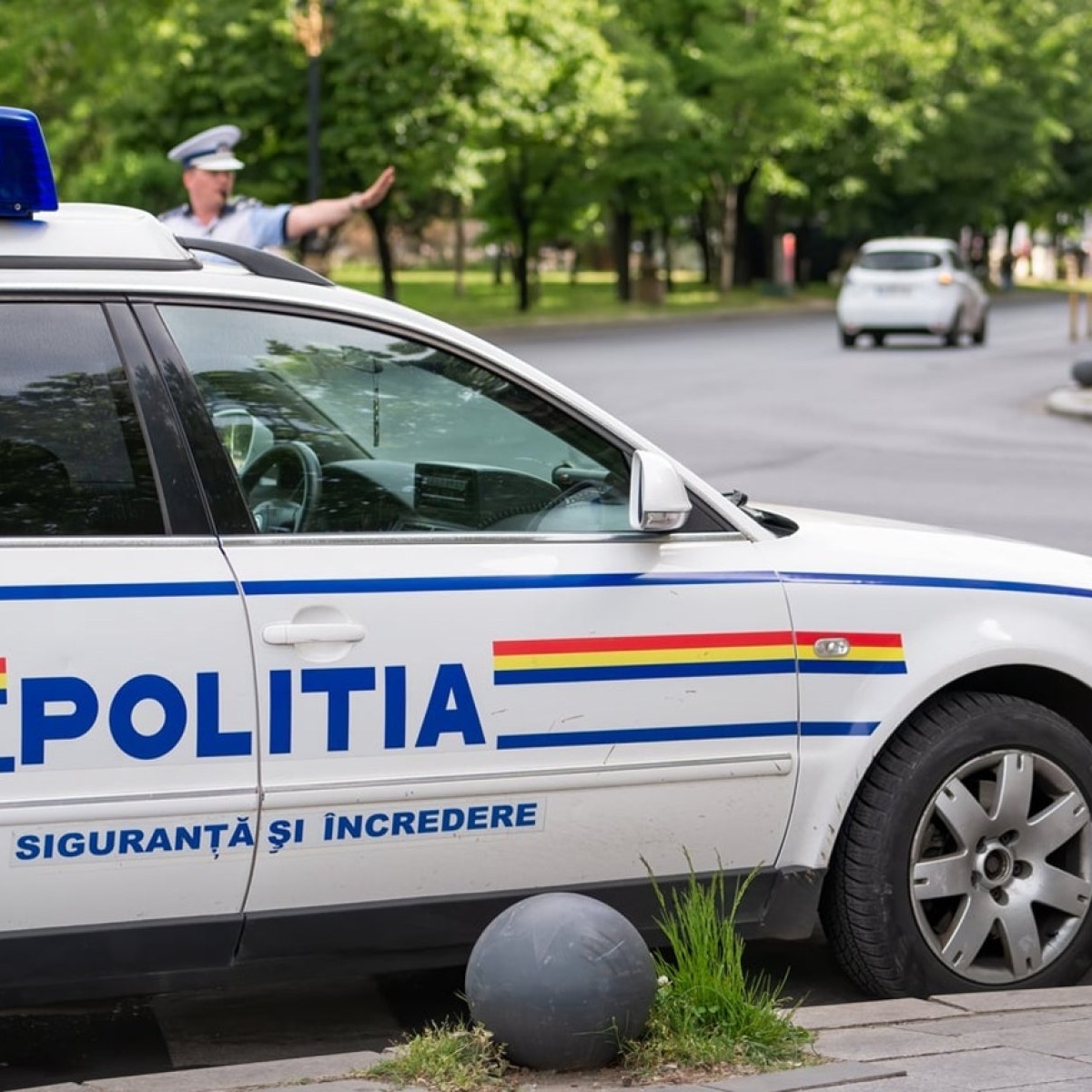 O femeie de 41 de ani din Buzău a fost înjunghiată de fostul amant în plină zi, chiar în fața farmaciei unde lucra