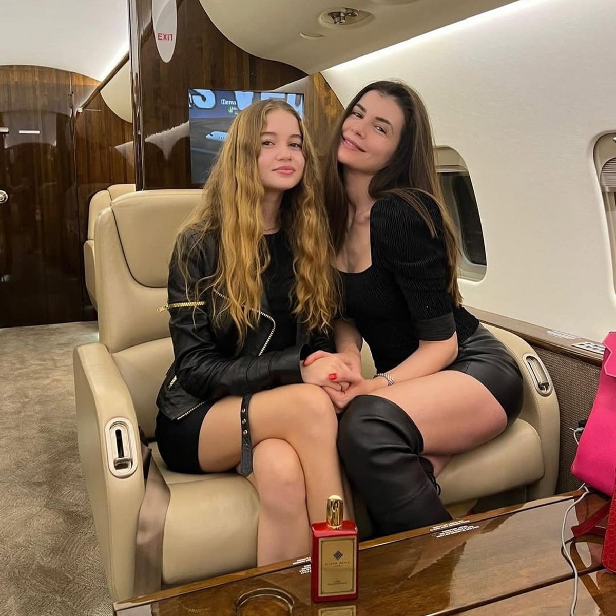 Irina Columbeanu a obținut o bursă importantă peste hotare și spune că reușita i se datorează mamei sale: „Mama mea este piatra de temelie a muncii mele”