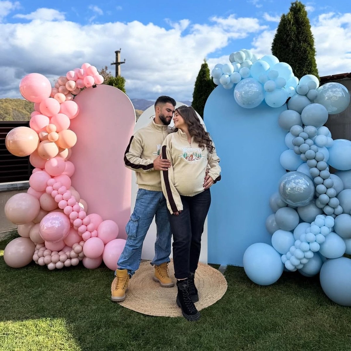 Denisa și Iancu Sterp au dezvăluit sexul copilului. Au făcut anunțul chiar în ziua în care viitorul tătic a împlinit 27 de ani