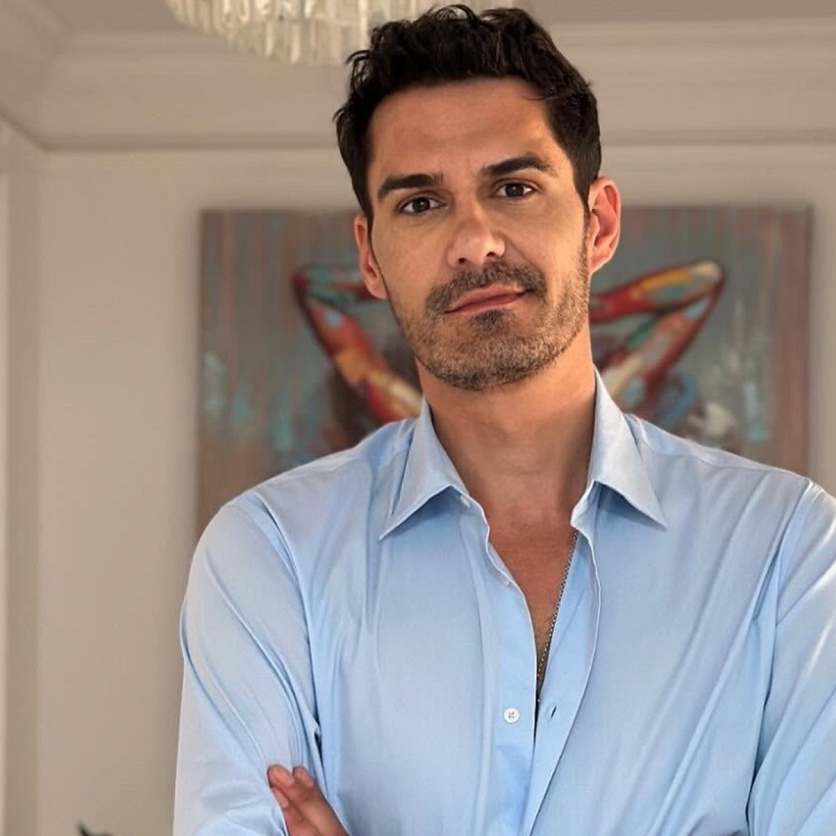 George Burcea, candidatul la Primăria Capitalei, s-a filmat în timp ce încuraja violența împotriva femeilor. „Este montat, nu reprezintă adevărul”