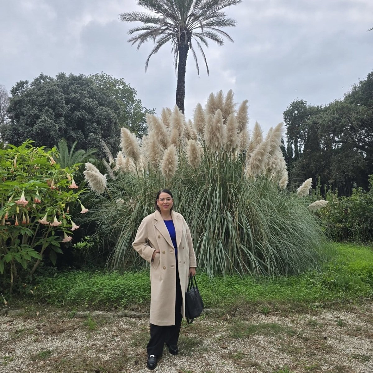 Oana Roman a plecat în vacanță cu un celebru bărbat din showbiz-ul românesc. Ce relație îi leagă pe cei doi