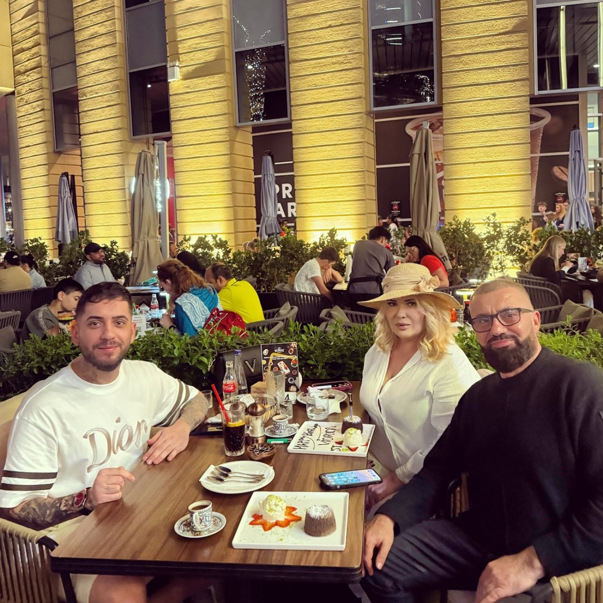 Fulgy de la Clejani, derapaj public la adresa familiei sale și a multor vedete din România