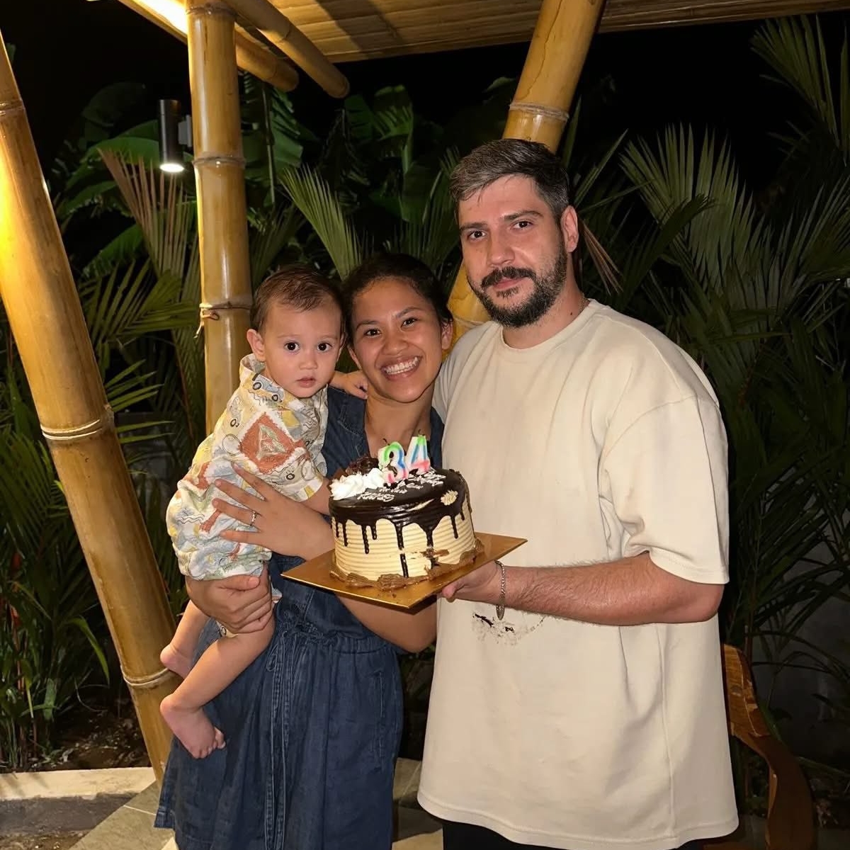 Rareș, un bărbat de 34 de ani din Suceava, a suferit un cumplit accident în Bali. Tânărul tătic urma să facă nunta acolo