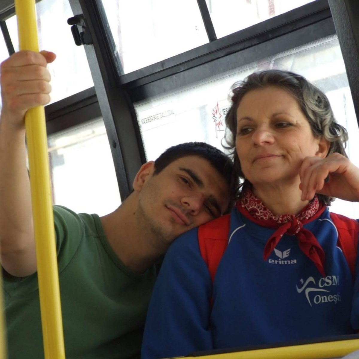 Alex Bogdan, mesaj dureros cu ocazia aniversării mamei sale, care a murit în urmă cu ceva ani din cauza cancerului