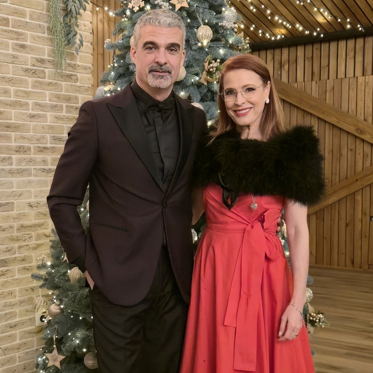 Aurelian Temișan și Monica Davidescu au aniversat 31 de ani de la prima întâlnire. „31 de ani în care am trăit de toate"