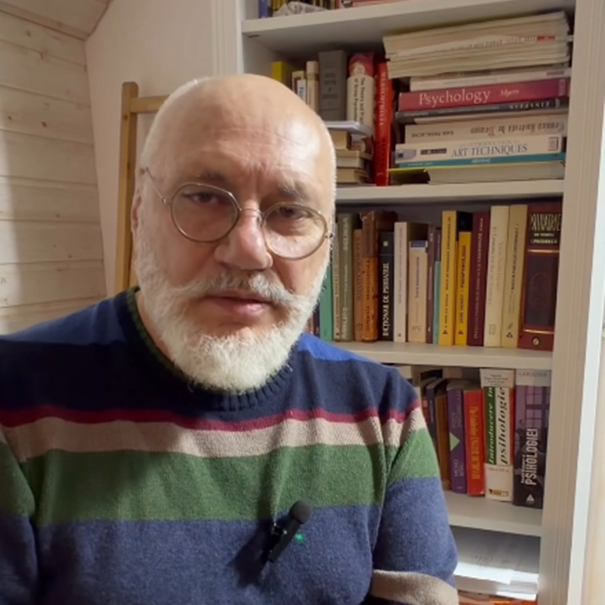 Falsul psiholog Cristian Andrei a revenit pe social media după ce a fost săltat de autorități. "O femeie care nu este iubită așa cum vrea devine posesivă"