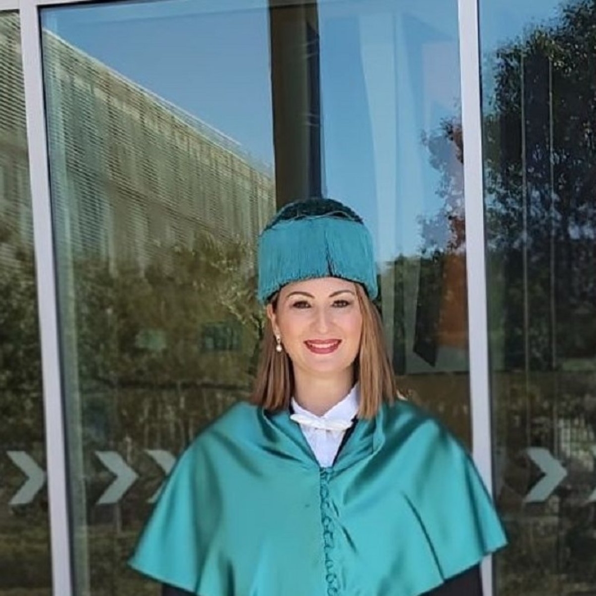 Mirela, o româncă plecată în Spania ca menajeră și îngrijitoare de bătrâni, a ajuns doctor în Științele Educației cu distincția „cum laude”. „Lucram și învățam. Nu făceam nimic altceva”