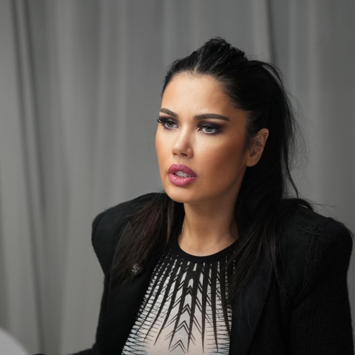 Drama neștiută din viața Oanei Zăvoranu. Și-a pierdut bunicii și surorile gemene în cutremurul din 1977