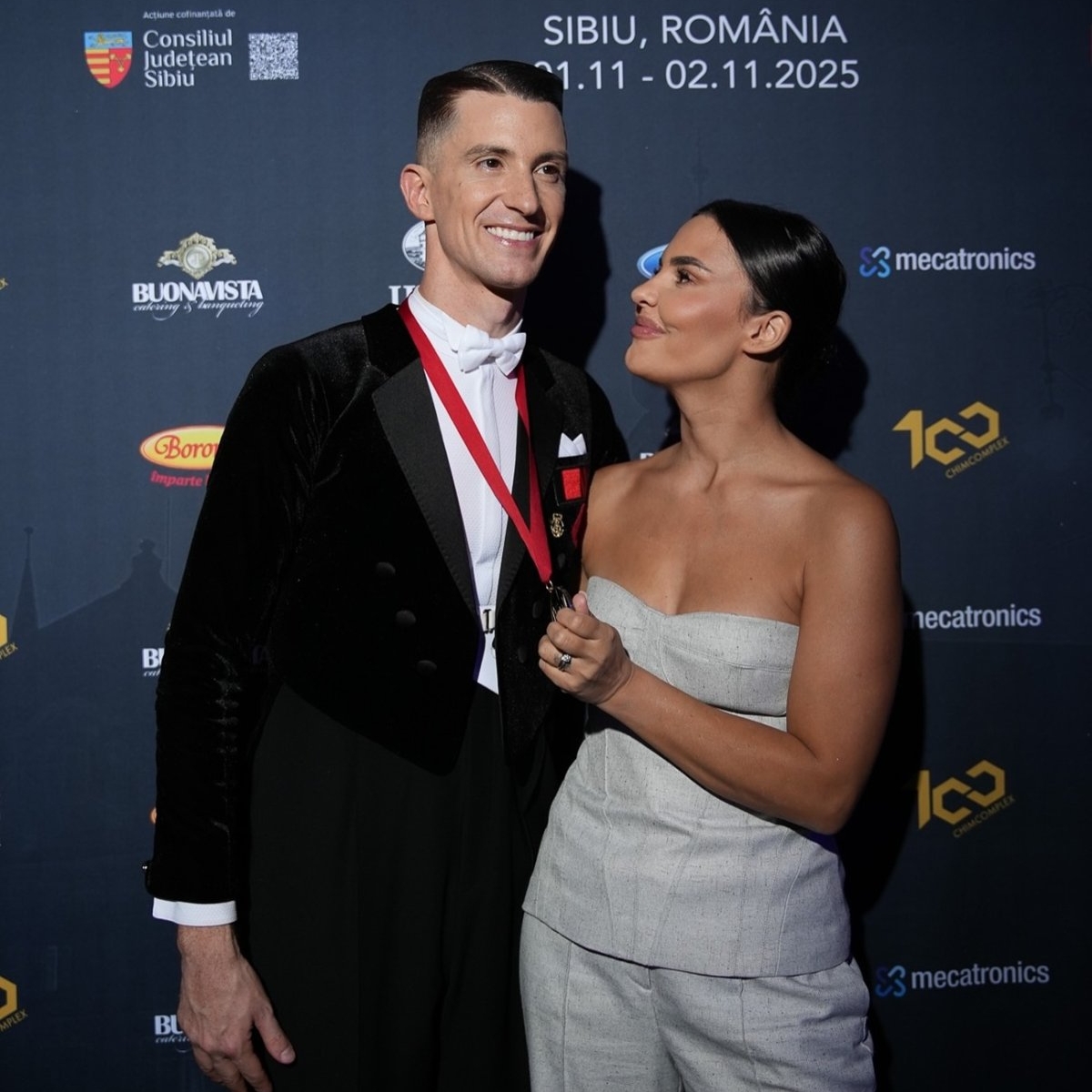 Rareș Cojoc îi plătește chiria fostei soții. Cât trebuie să scoată din buzunar pentru cheltuielile Andreei Popescu după divorț