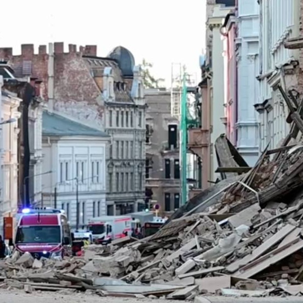 Georgiana, o tânără de 25 de ani a fost găsită moartă sub dărâmăturile clădirii din Germania. Salvatorii au căutat-o ore întregi