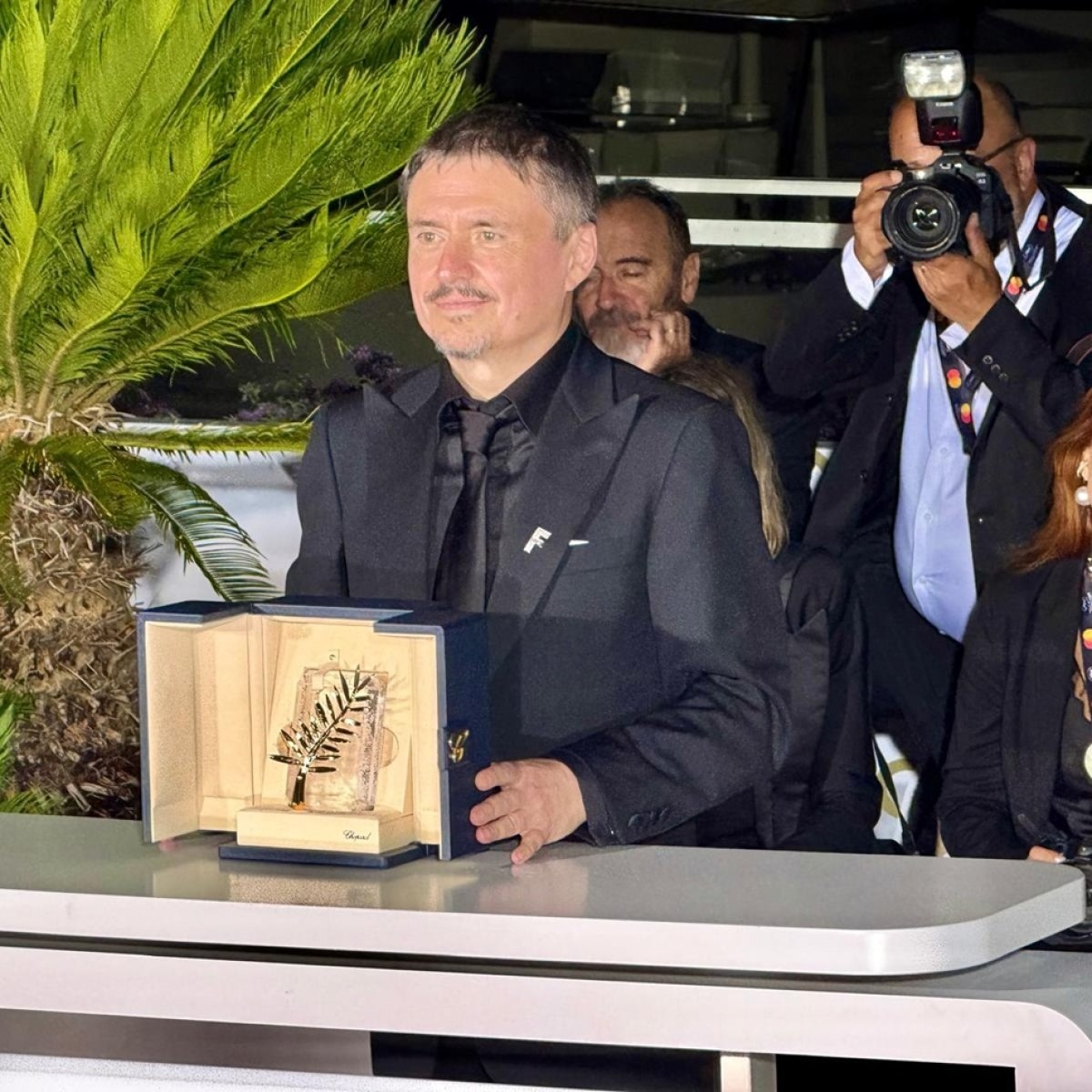 Cristian Mungiu a câștigat al doilea premiu Palme D'Or. Doar 10 regizori din lume au două astfel de premii