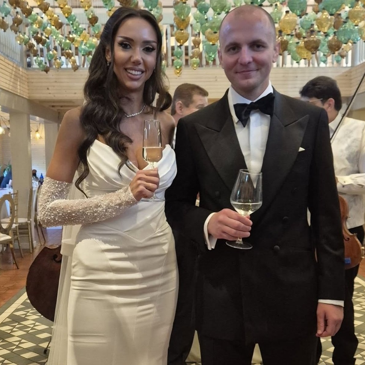 Fiul lui Cozmin Gușă, nuntă de poveste cu o artistă cunoscută din România. Vedete, politicieni și persoane publice au fost prezente la nunta anului în România