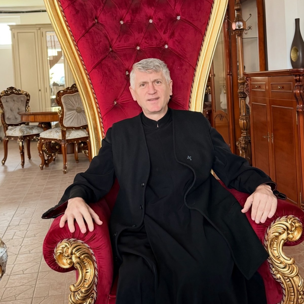 Cristian Pomohaci a fost reținut de polițiști. Ce au găsit în casa lui în urma perchezițiilor