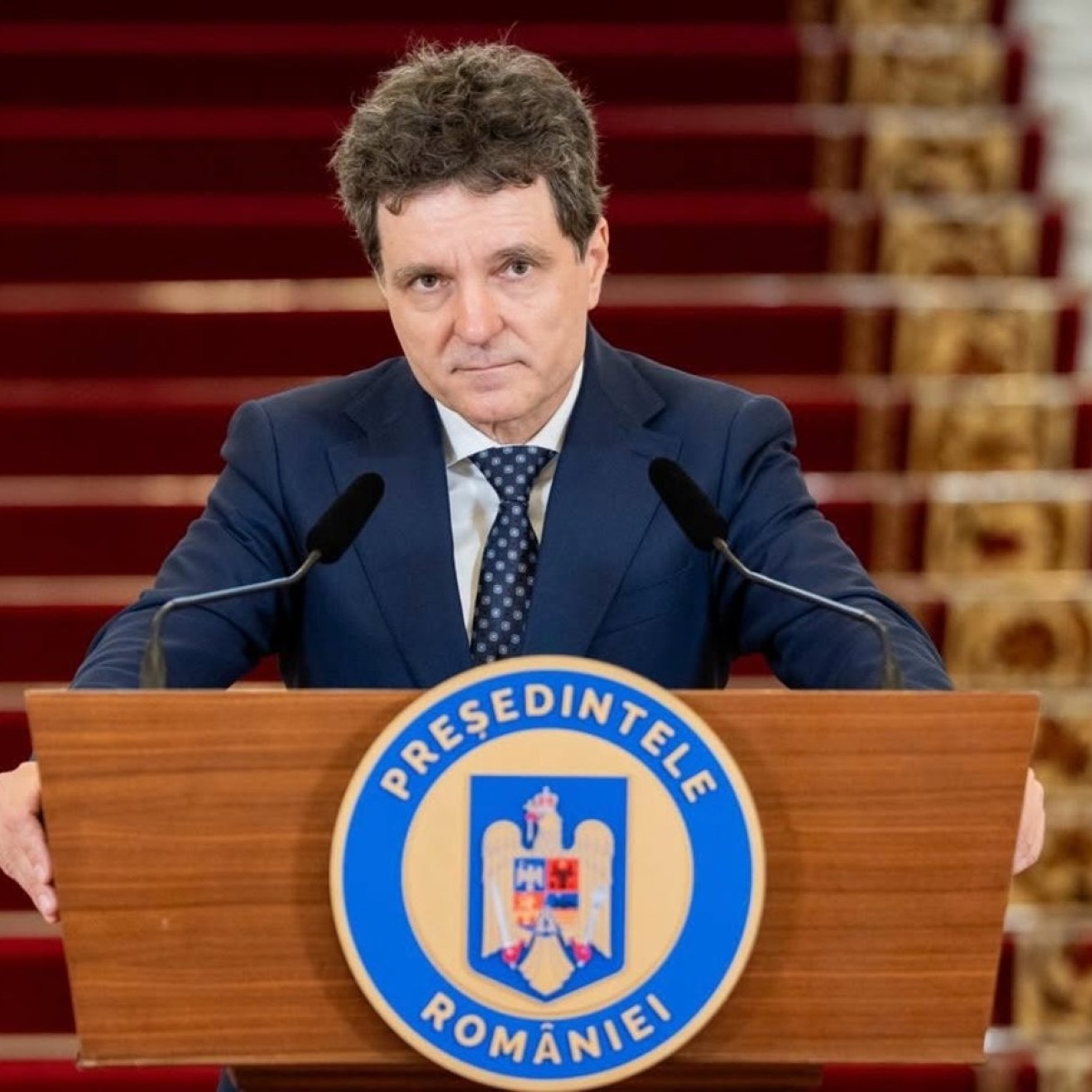 Nicușor Dan a încălcat de două ori Constituția României după ce l-a propus pe Adrian Veștea în funcția de premier?