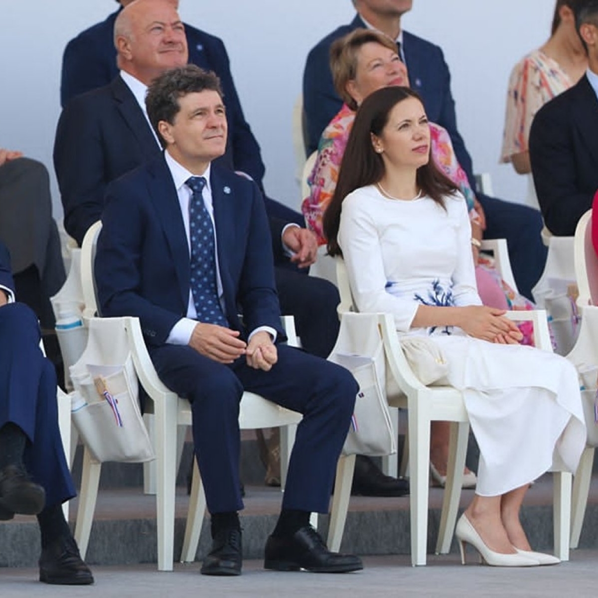 Mirabela Grădinaru, nelipsită de lângă președintele Dan la parada militară de pe Champs-Élysées de Ziua Națională a Franței
