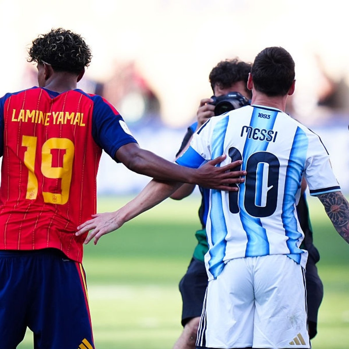 Ultimul Campionat al lui Messi? Gestul lui Lamine Yamal de la finalul partidei, când starul Argentinei a început să plângă