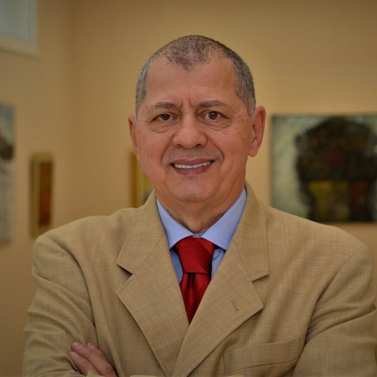 De ce nu este căsătorit Octavian Ursulescu. Motivul sincer din spatele deciziei sale: „Bărbații din lumea artistică sunt condamnați adesea la singurătate”