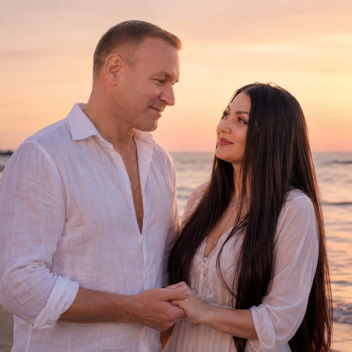 Alin Oprea, gest de iubire de neegalat pentru Medana, după 7 ani de relație. „Tu mă înalți”, cadoul muzical care le celebrează povestea de dragoste