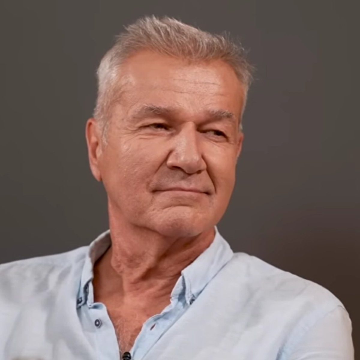 Dan Bittman iubește din nou? Ce a putut spune când a fost surprins alături de o brunetă misterioasă