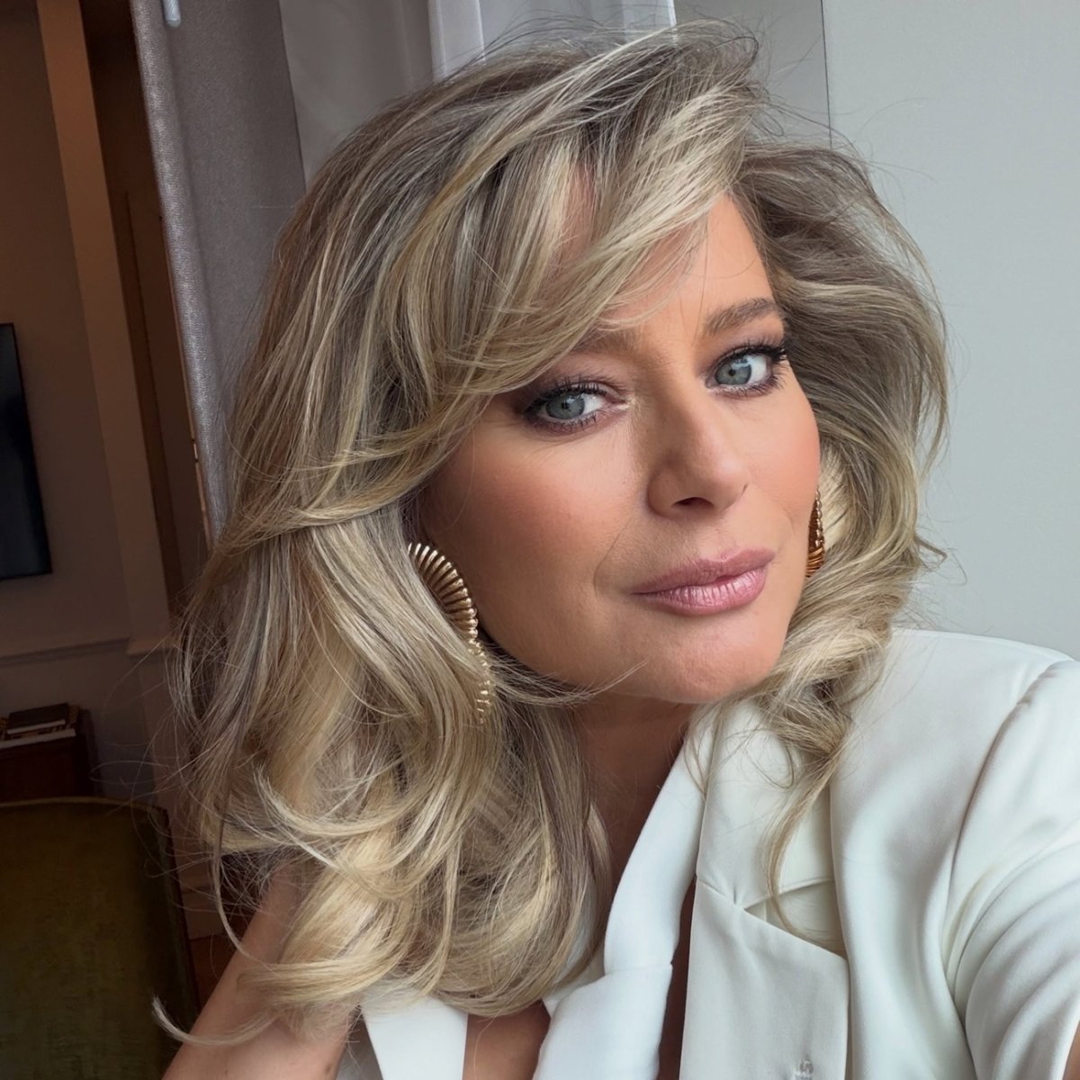 Laura Cosoi, prima poză de familie în formulă completă. „Când nu mai ai nimic să-I ceri lui Dumnezeu…”