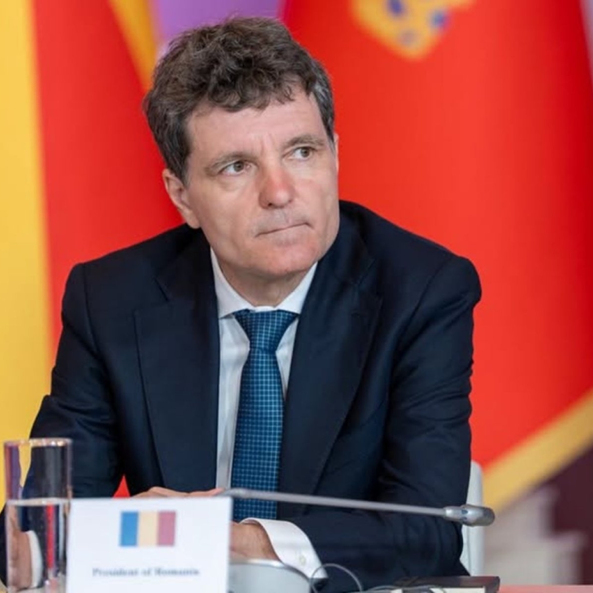 Care este numele real din buletin al lui Nicușor Dan. Puțini știu cum îl cheamă, de fapt, pe președintele României