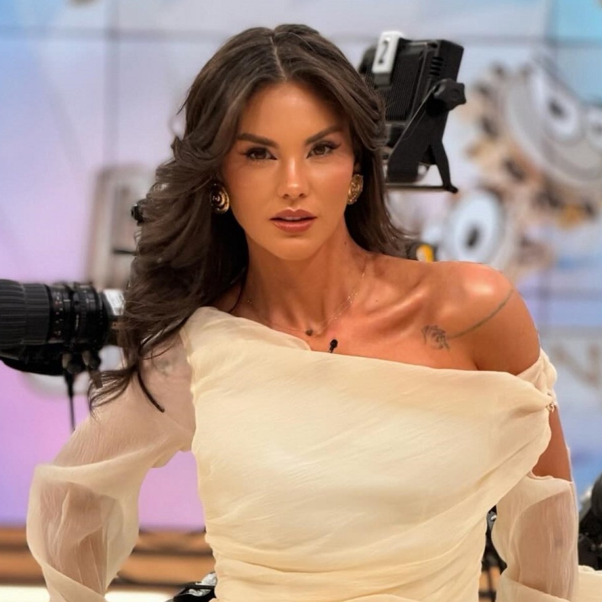Ramona Olaru, prinsă din nou în mrejele iubirii. Cine este bărbatul care a făcut-o să își deschidă iar inima: „Are ce-i trebuie”