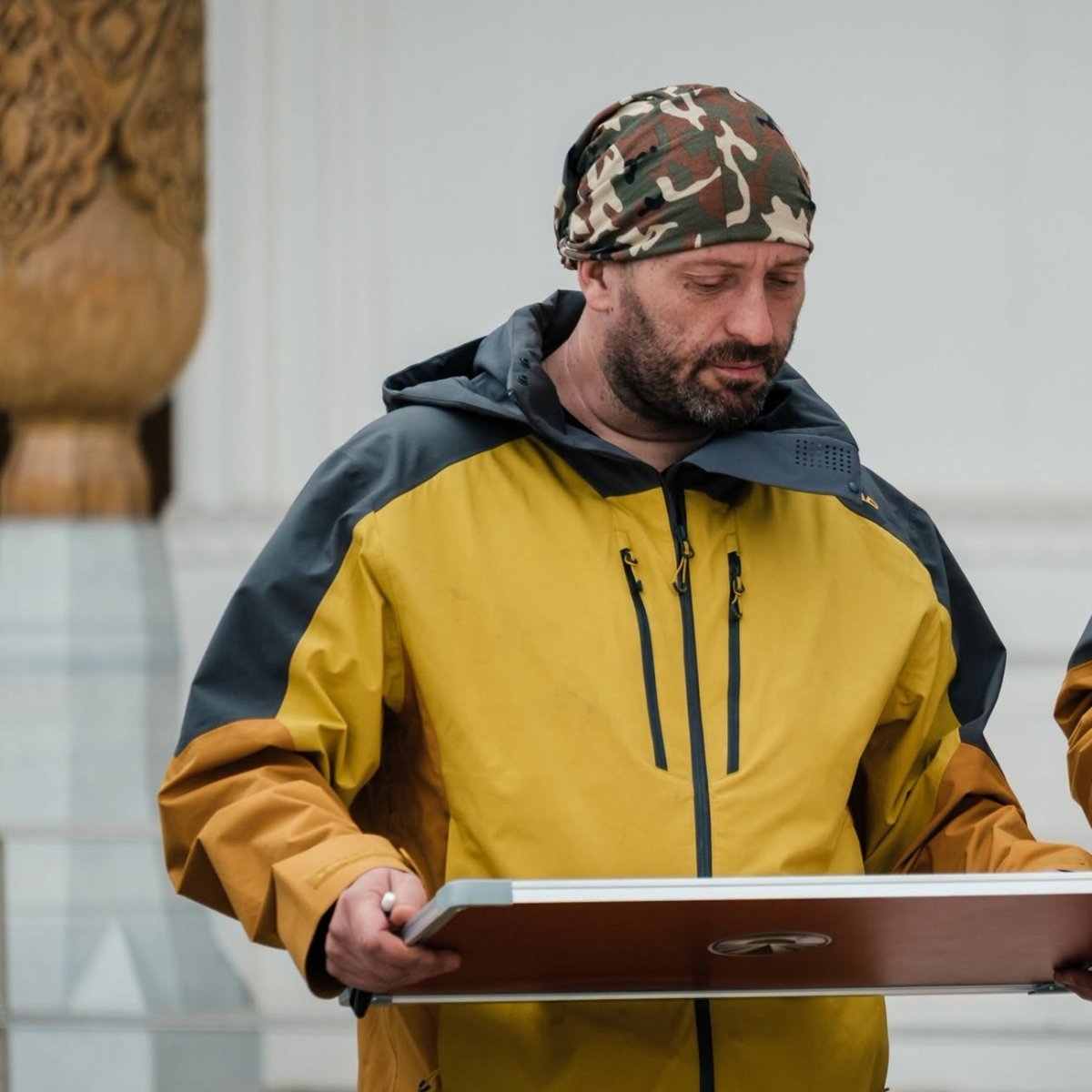 De ce a fugit Cheloo de agitația Capitalei și s-a mutat la Breaza. „Nu cred că aș putea să mă mai întorc la bloc”