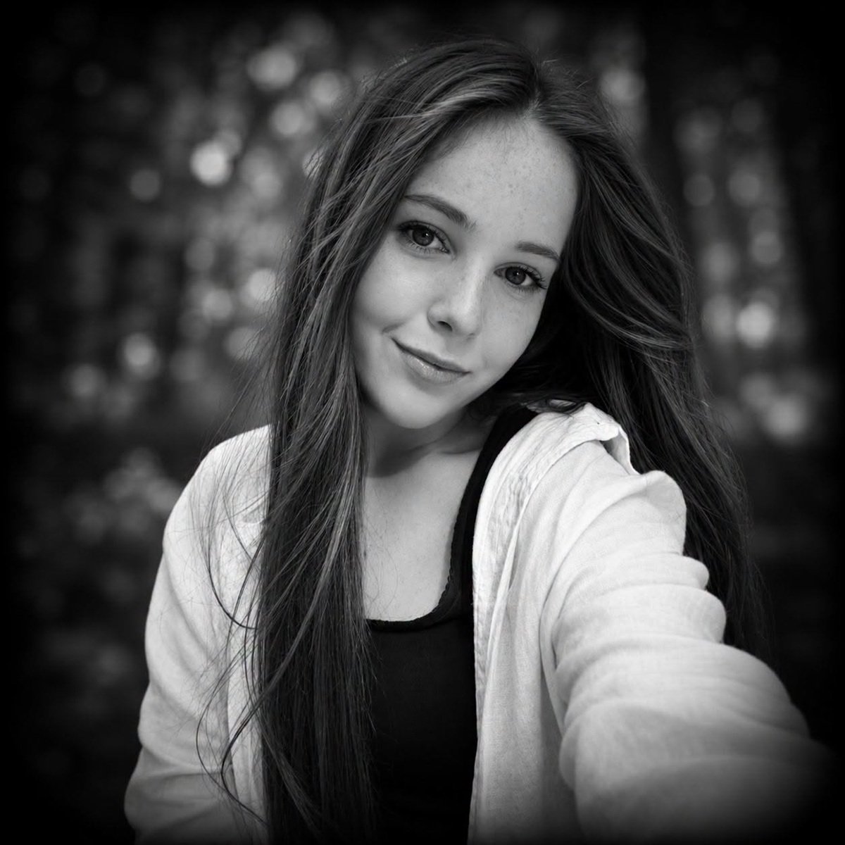 Abigail, o tânără de 18 ani din Bistrița a murit tragic și mult prea devreme, într-un cumplit accident. „Cerul a câștigat cea mai frumoasă voce”