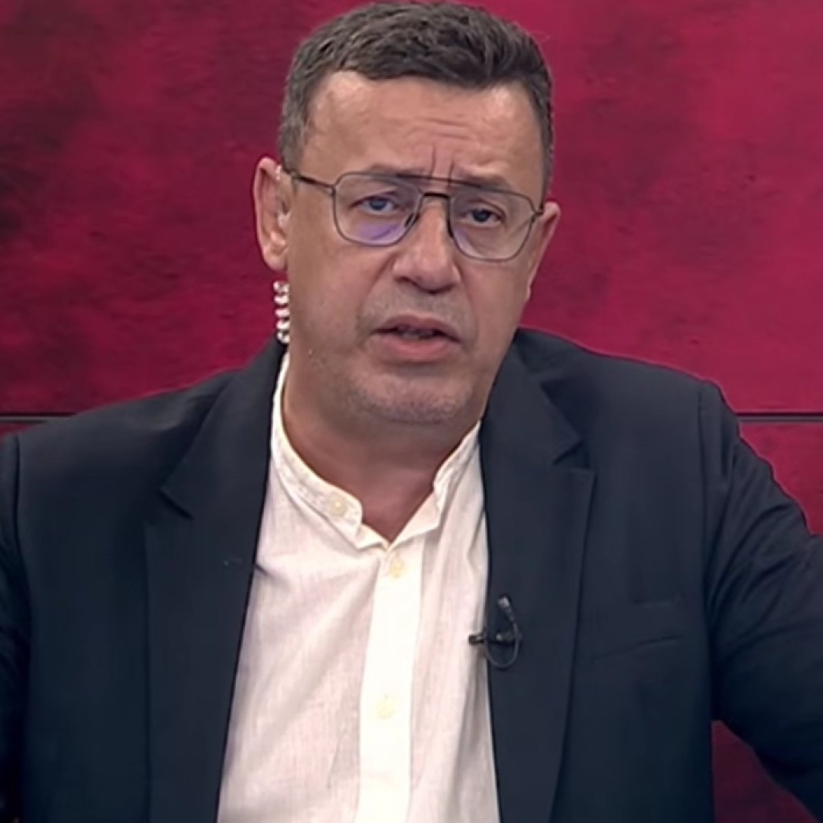 Poze rare cu Victor Ciutacu de la cununia civilă, de acum mai bine de 30 de ani. Detalii neștiute despre Mana, soția lui