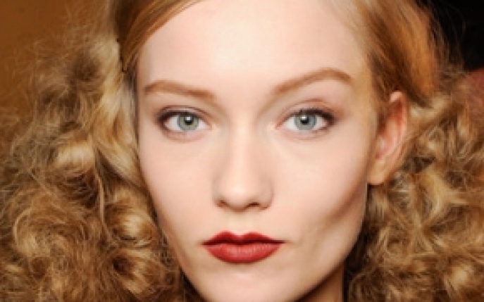 Tendinte noi de make-up pentru 2013