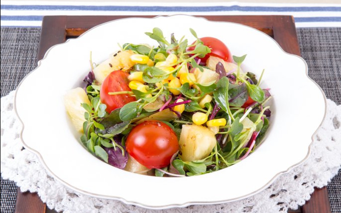 Salata de porumb, o reteta sanatoasa de vara