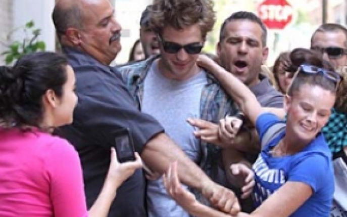 Robert Pattinson, atacuri dure la adresa fanilor Twilight
