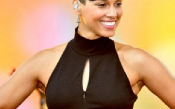 Alicia Keys s-a tuns si arata ingrozitor! 