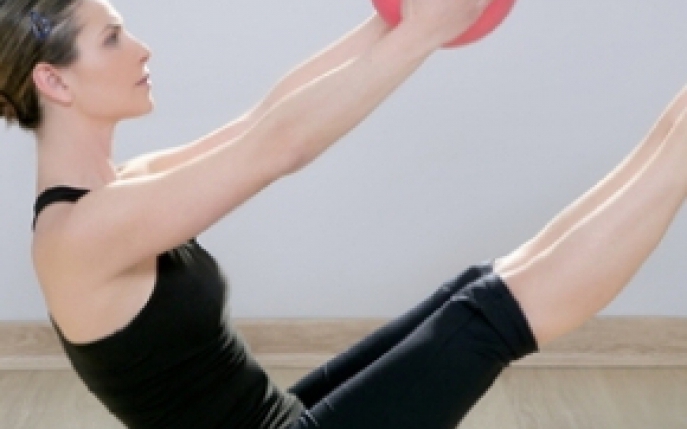Cum sa obtii un corp de invidiat cu exercitii Pilates pentru acasa