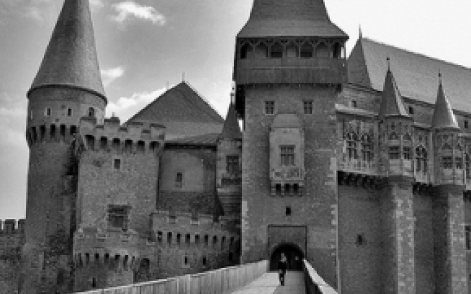 Castelul Huniazilor: Incursiune legendara intr-un loc de basm, din Romania