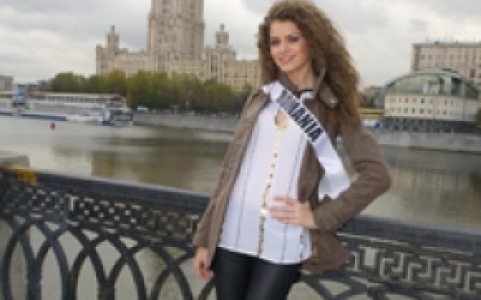 Reprezentanta Romaniei la Miss Universe 2013 a ajuns la Moscova! 