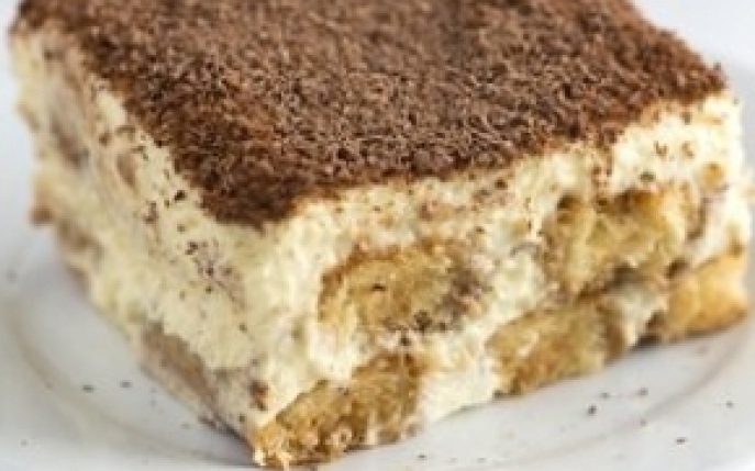 Tiramisu cu mascarpone, un desert irezistibil