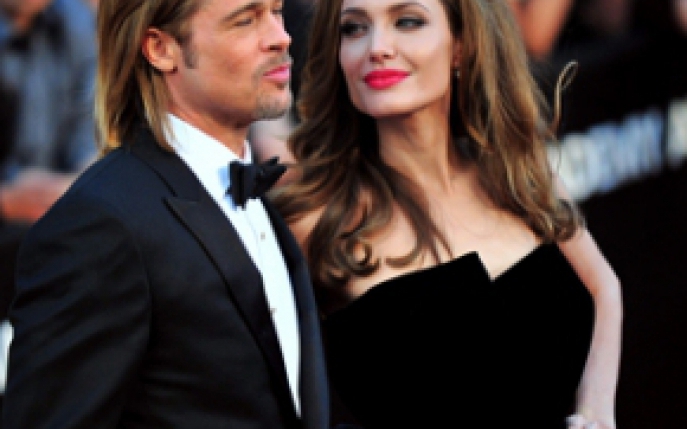 Angelina i-a cumparat lui Brad o insula de peste 12 milioane de lire