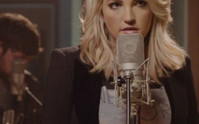 Sora mai mica a lui Britney Spears s-a apucat de cantat