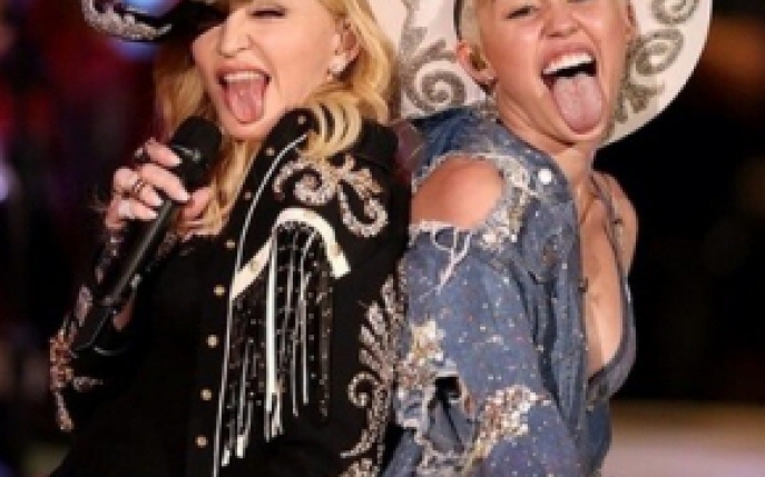 Madonna a copiat celebrul gest al lui Miley Cyrus