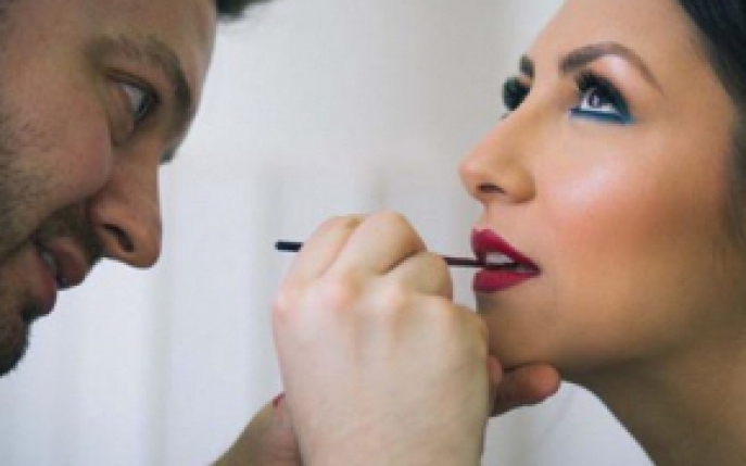 Descopera make-up artistul preferat de vedete