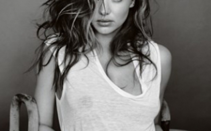 Miranda Kerr, goala intr-un pictorial incendiar