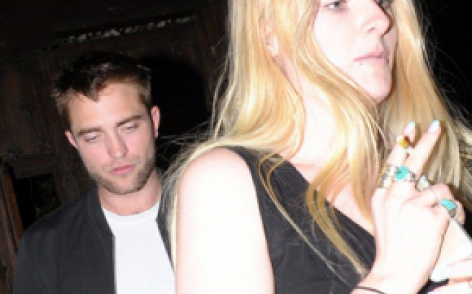Ea ar putea fi noua iubita a lui Robert Pattinson! 