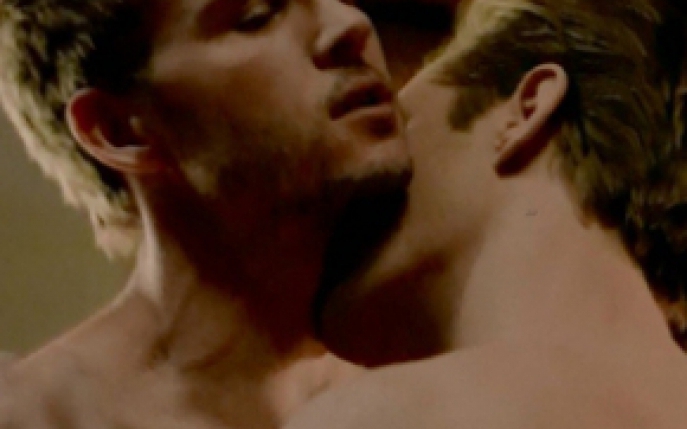 Doi actori hot au filmat scene gay! Ce parere ai despre ele?