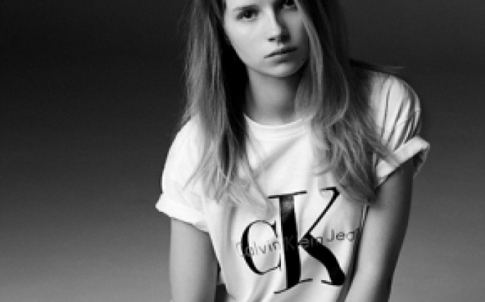 Sora lui Kate Moss este model la 16 ani! Ti se pare mai frumoasa decat Kate?  