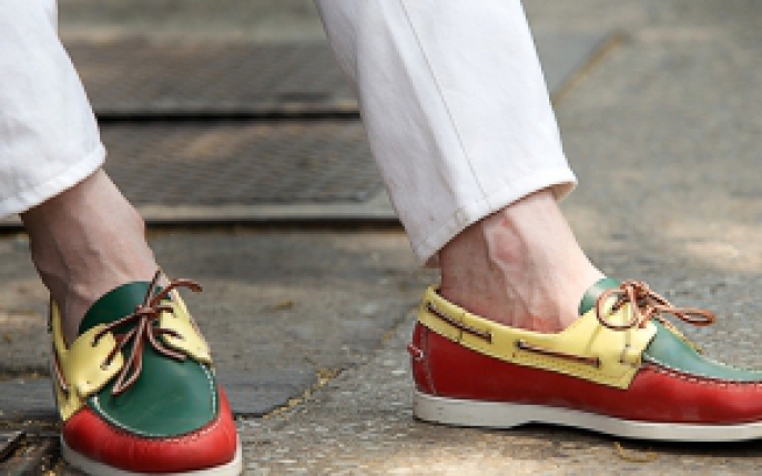 Cel mai important trend in materie de pantofi pentru barbati: incaltarile colorate