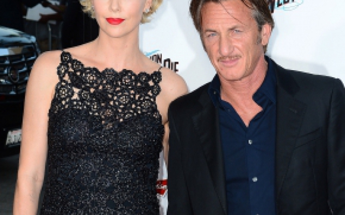 Charlize Theron si Sean Penn se casatoresc 