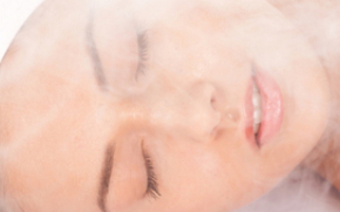 Sauna faciala: beneficii pentru ten
