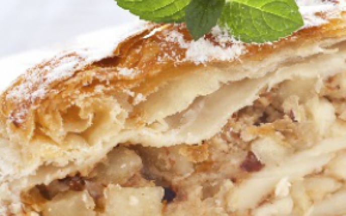 Foietaj cu mere: cum sa faci un strudel perfect